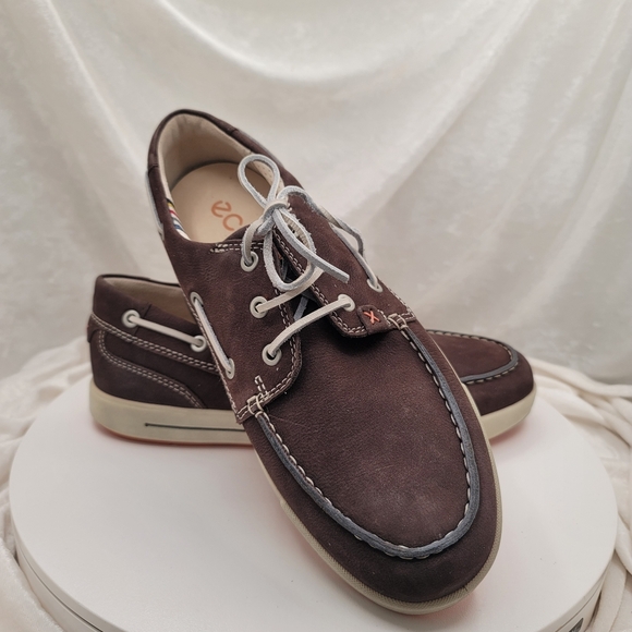 NEW ECCO Androw Boat Shoes Nubuck Leather Euro Size 41 US 8 - Picture 1 of 8
